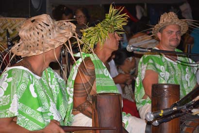 musiciens polynésien rangiroa